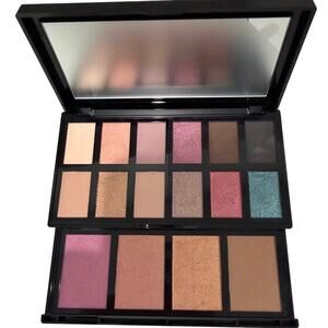 Lancome A Parisian Wanderlust Eye and Face Palette